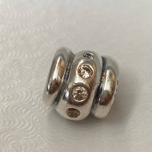 pandora champagne love knot / swirl charm with crystals - Picture 6 of 7